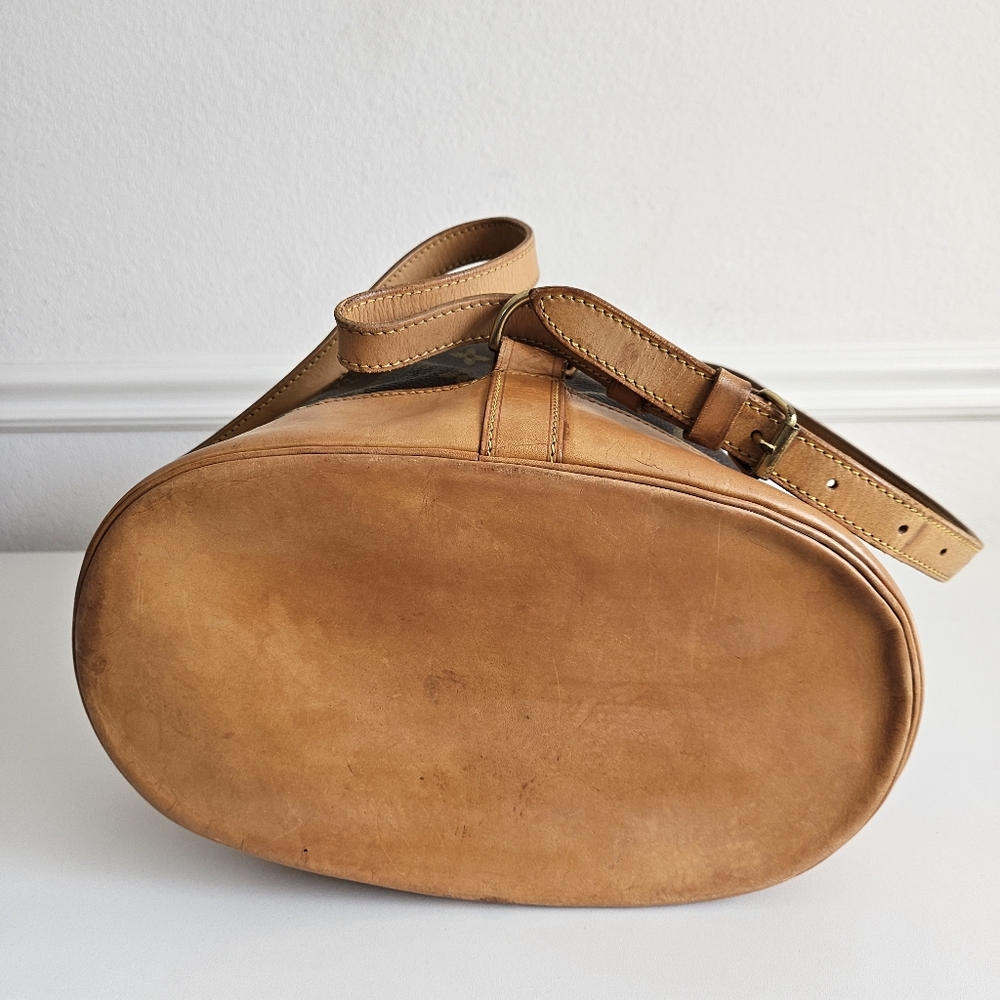 Louis Vuitton Randonne Monogram Backpack - Picture 6 of 14